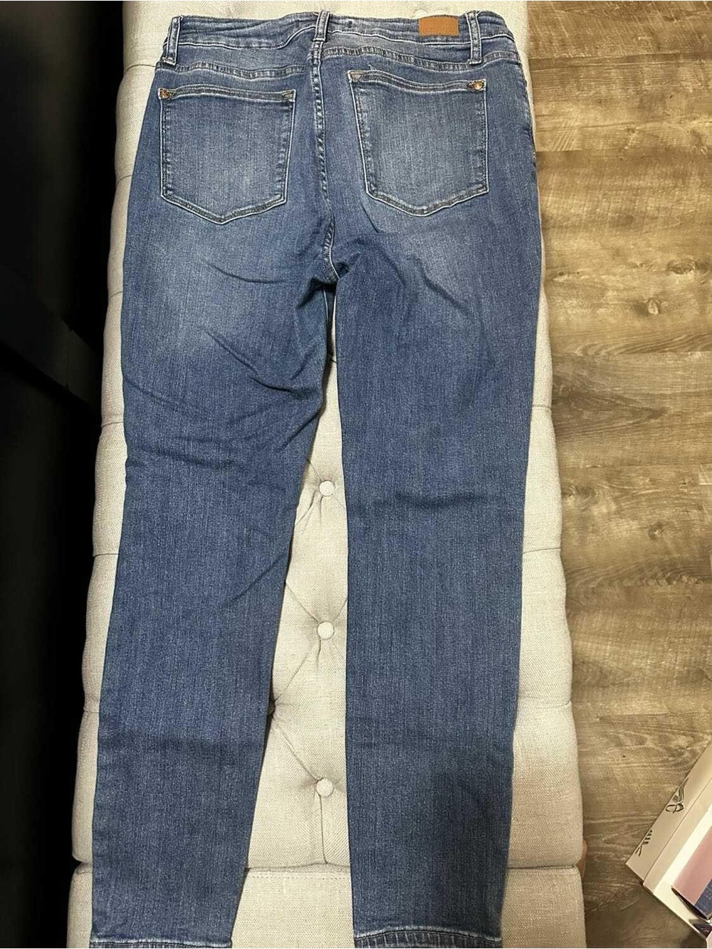 Judy Blue Classic Medium Blue Slim Straight Jeans